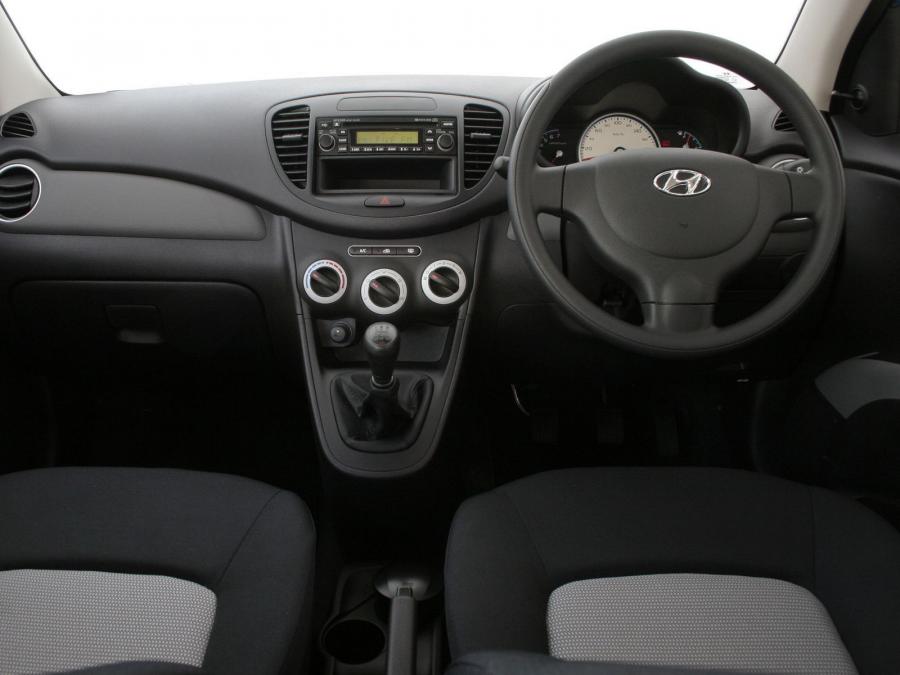  Hyundai i10 2008 года  (ZA) (фото 3 из 12)